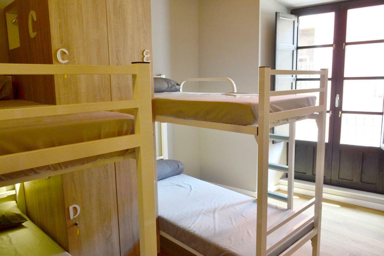 Albergue Alda Pilgrim レオン エクステリア 写真