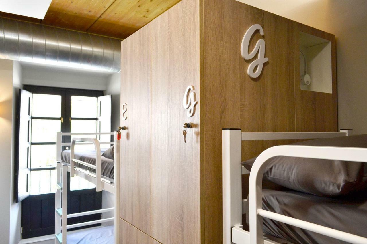 Albergue Alda Pilgrim レオン エクステリア 写真