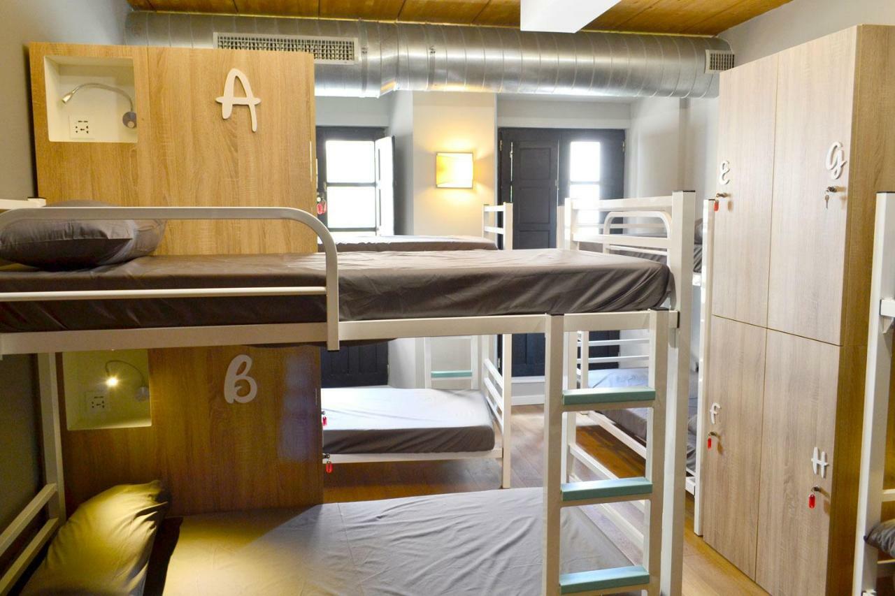 Albergue Alda Pilgrim レオン エクステリア 写真