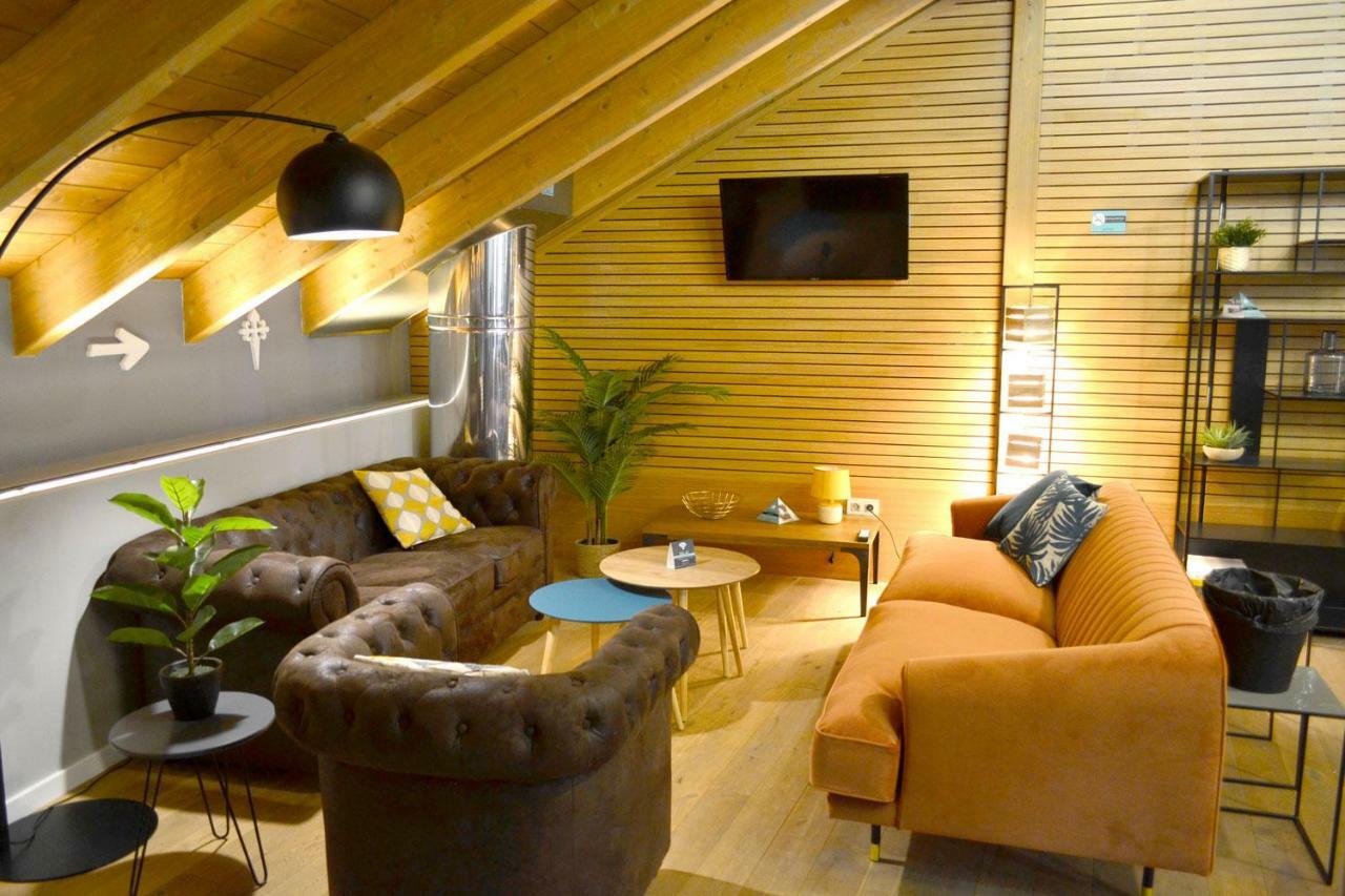 Albergue Alda Pilgrim レオン エクステリア 写真