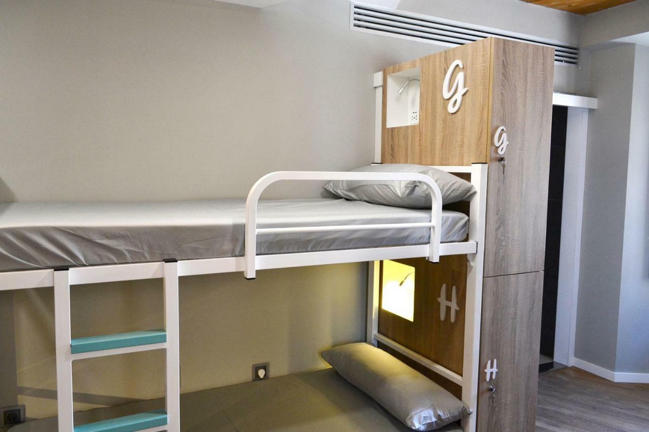 Albergue Alda Pilgrim レオン エクステリア 写真